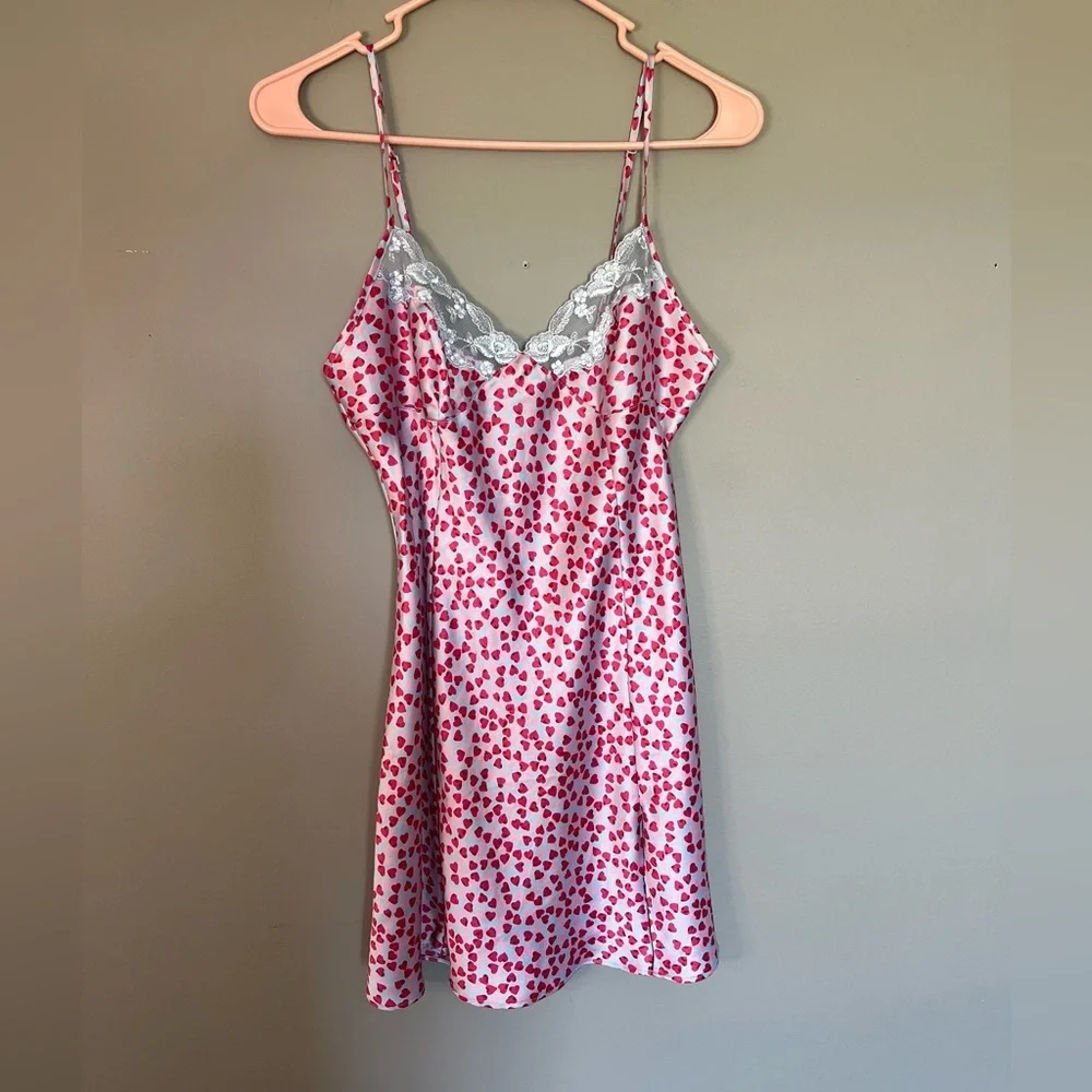Victoria’s Secret Nightie - Picture 1 of 3